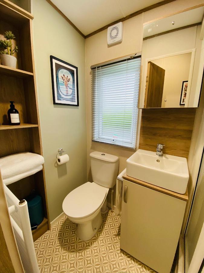 The Sanctuary Holiday Home - Escape The Ordinary Knaresborough Zewnętrze zdjęcie